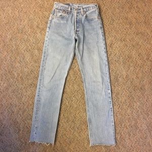 Vintage Levi’s 501 high rise straight leg 24 waist